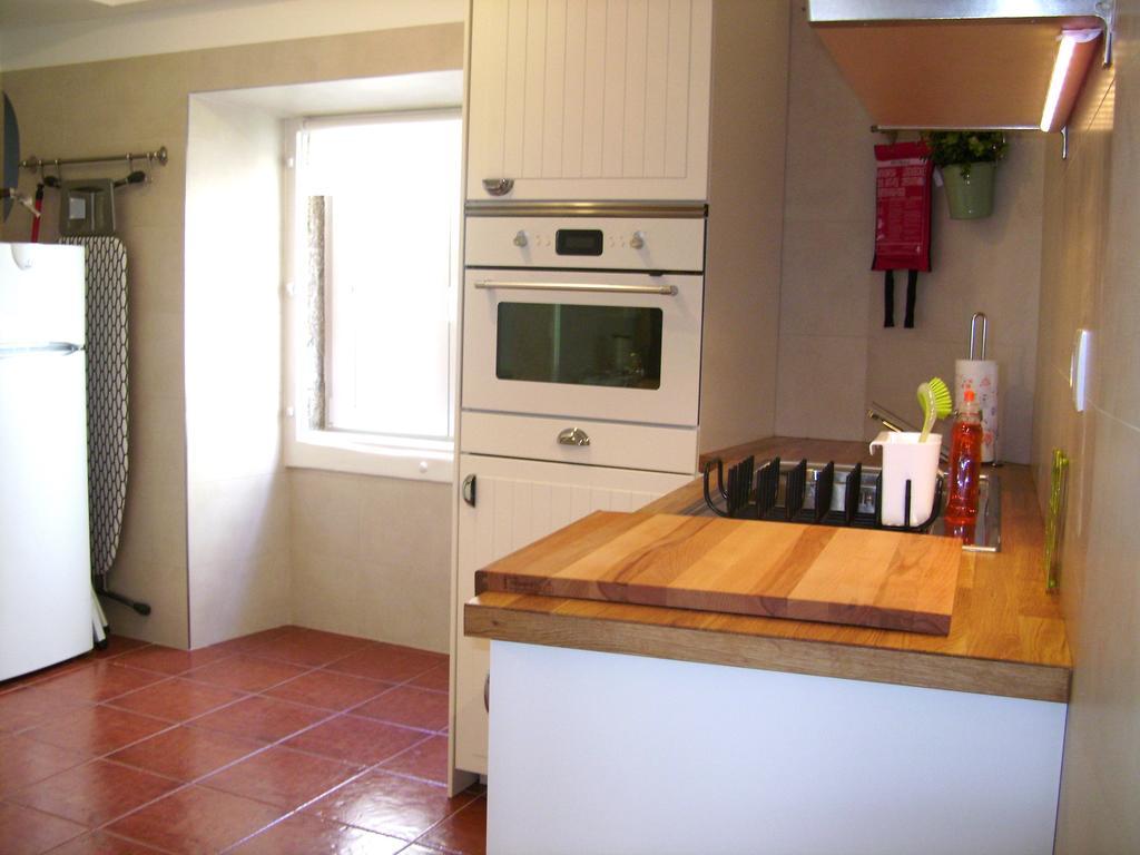 Elegant S. Miguel Apartment Lisbon Room photo