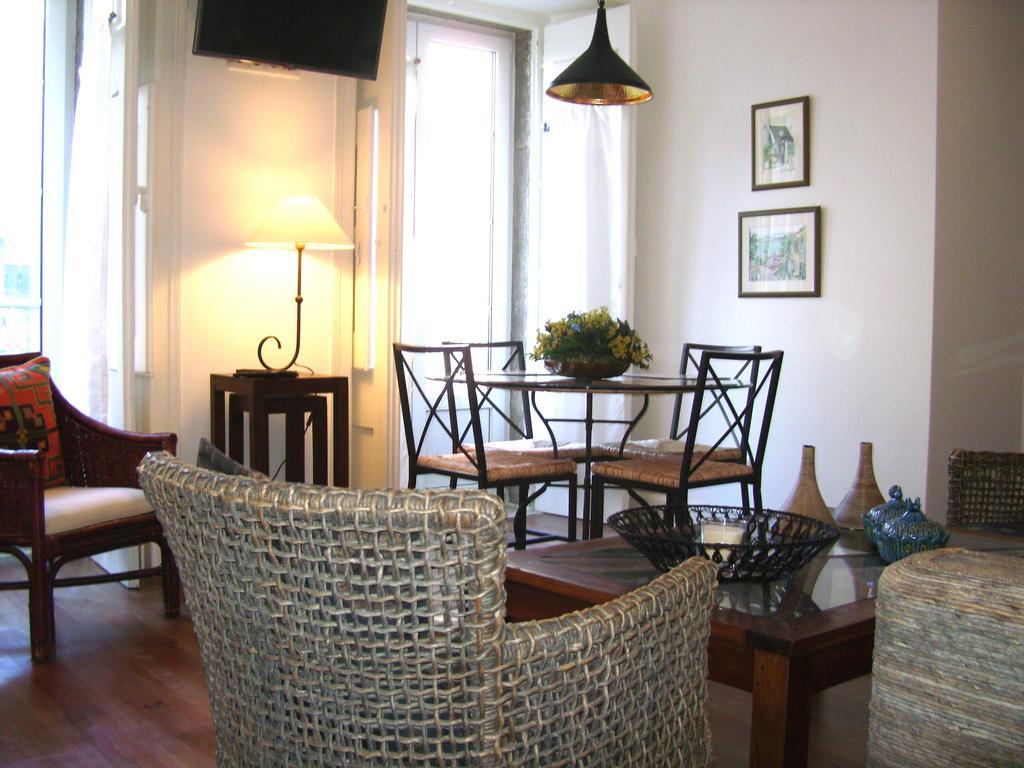 Elegant S. Miguel Apartment Lisbon Room photo